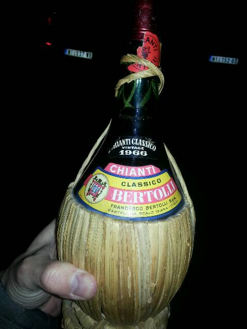 ヴィンテージ赤ワイン　Bertoli 1984 Chianti Classico ヴィンテージ赤ワインBertoli 1984 Chianti Classico