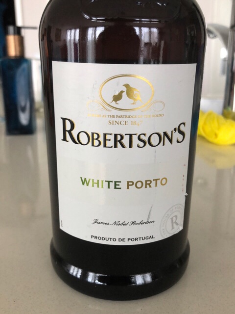 N.V. Robertson's White Port | Vivino English