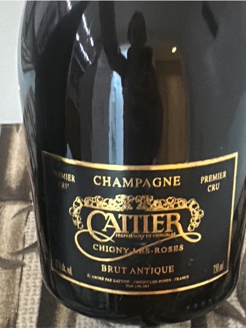 Cattier Chigny-Les-Roses Brut Antique Champagne Premier Cru