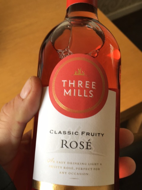 Three Mills Classic Fruity Rosé Vivino English