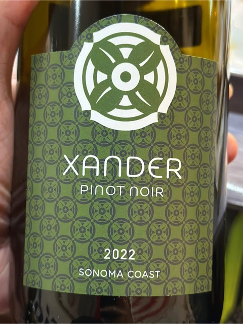 ワイン xander pinot noir Xander Soren Pinot Noir | Vivino English