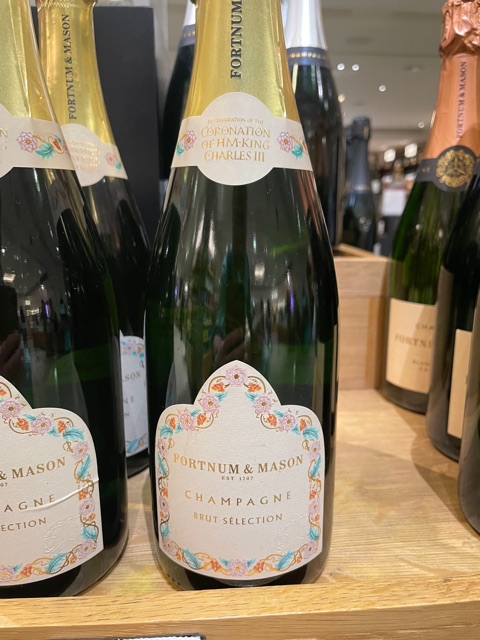 Fortnum and Mason Brut Selection Champagne | Vivino 日本語