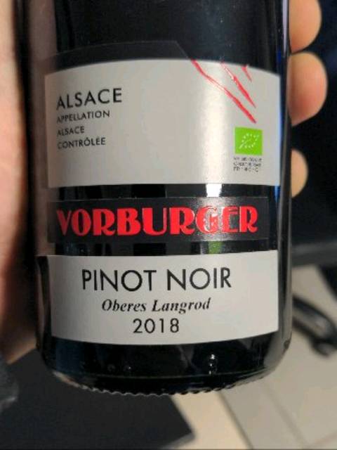 Vorburger Pinot Noir | Vivino 日本語