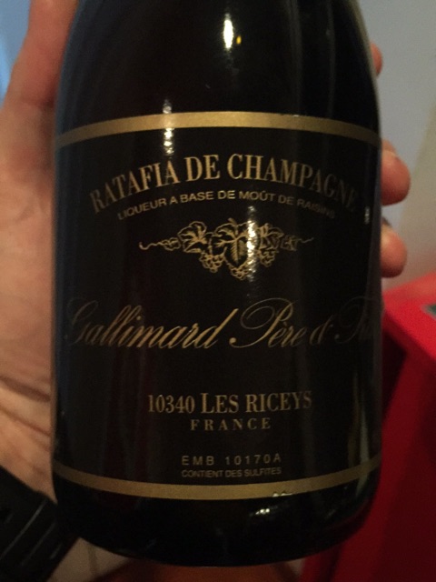 ワイン RATAFIA DE CHAMPAGNE Gallimard Père & Fils Ratafia de Champagne | Vivino 日本語