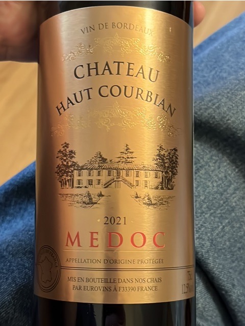 Château Haut Courbian Médoc | Vivino Português (Brasil)