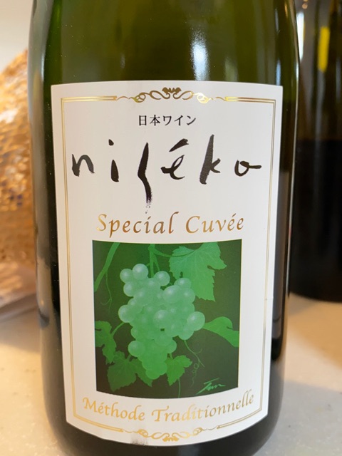 ワイン natadekoko Niseko Winery Special Cuvée Méthode Traditionnelle | Vivino English