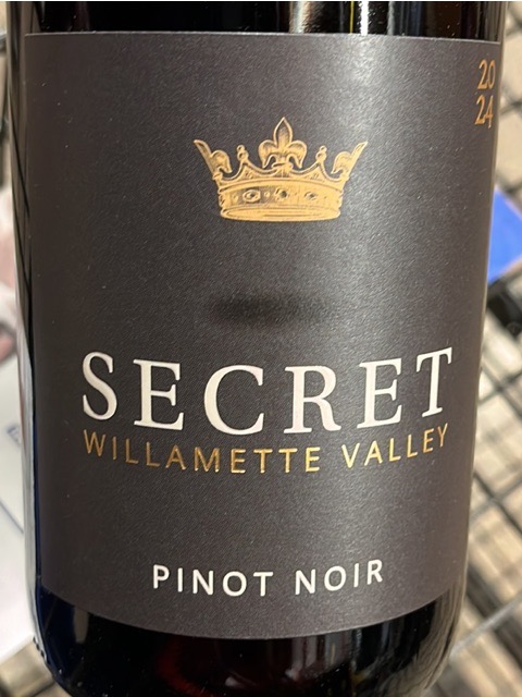 The Secret Pinot Noir | Vivino English