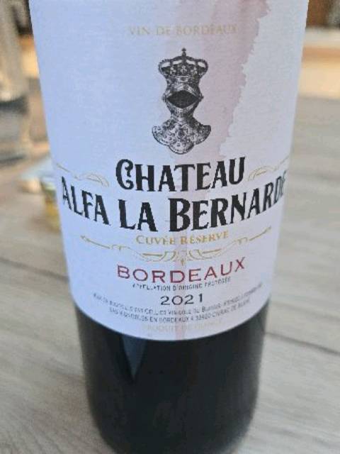 Château Alfa La Bernarde Cuvée Réserve Bordeaux | Vivino Français