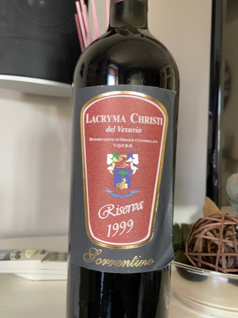 Sorrentino Lacryma Christi del Vesuvio Riserva | Vivino English