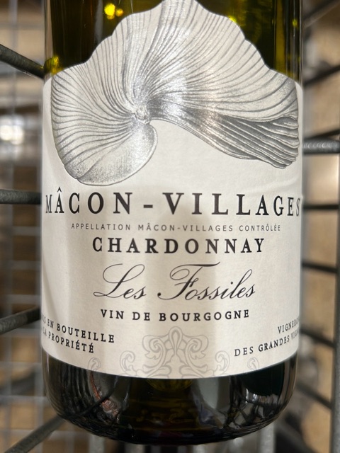 Vignerons des Grandes Vignes Mâcon-Villages Les Fossiles | Vivino