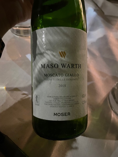 18 Moser Maso Warth Moscato Giallo Vivino