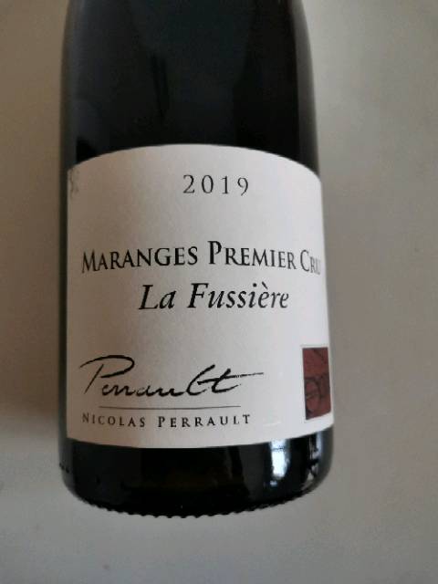 Nicolas Perrault Maranges Premier Cru 'La Fussière' | Vivino
