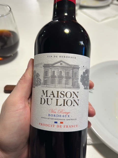 Maison du Lion Bordeaux Rouge | Vivino English