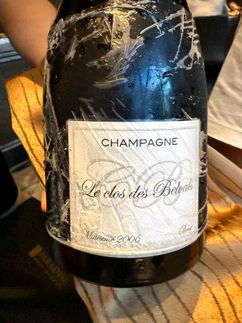 Champagne Person Le Clos des Belvals Millésime Brut Champagne