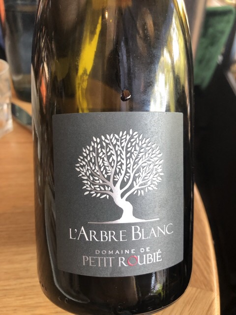 Domaine de Petit Roubié L'Arbre Blanc | Vivino 日本