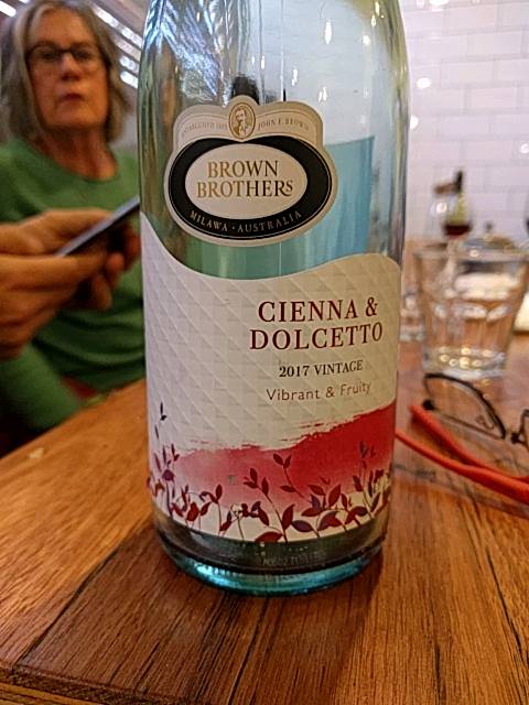 Brown Brothers Cienna Dolcetto Vivino English