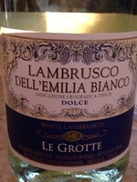 Medici Ermete Le Grotte Lambrusco dell'Emilia Bianco Dolce