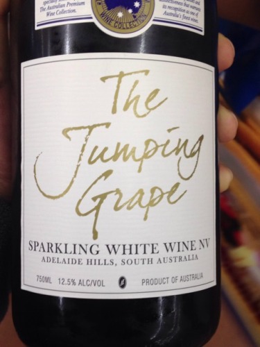 Jumping Grape The Sparkling White | Vivino US