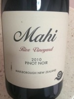 Mahi Rive Vineyard Pinot Noir