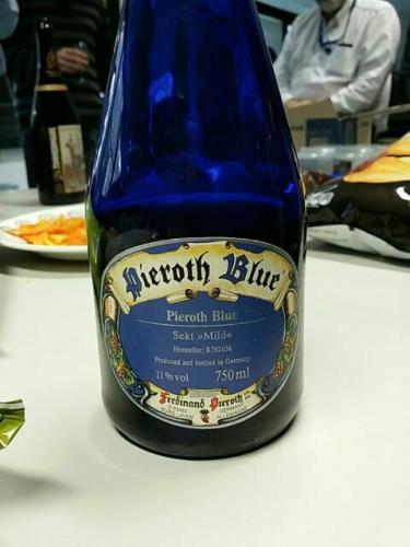 Pieroth Blue Sekt Mild 750ml スパーリングワイン ピーロート・ブルー ゼクト マイルド | ピーロート・ジャパン