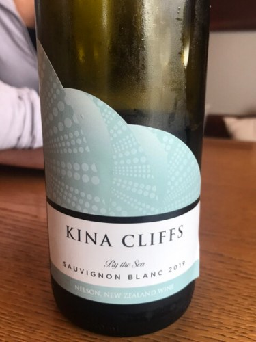Kina Cliffs By The Sea Sauvignon Blanc | Vivino US
