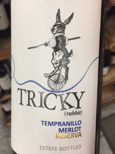 Tricky Rabbit Reserva Tempranillo - Merlot | Vivino 日本語
