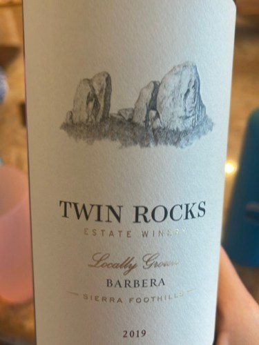 Twin Rocks Estate Winery Barbera | Vivino US