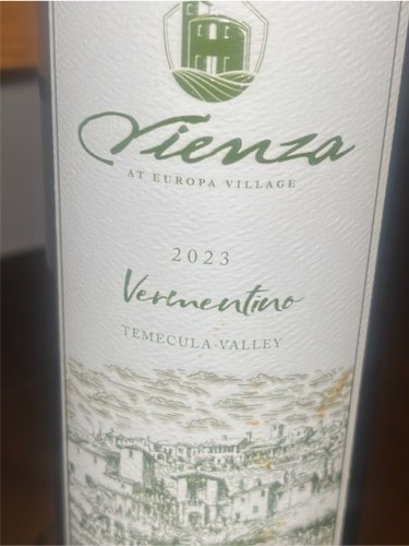 Europa Village Vienza Vermentino | Vivino English