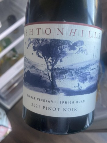 Ashton Hills Single Vineyard Sprigg Road Pinot Noir | Vivino US