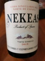 Bodegas Nekeas Tinto Cosecha