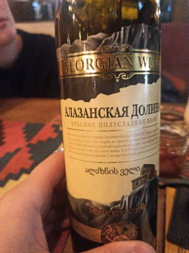 Georgian Wine House Алазанская Долина Белое Полусладкое (Alazani Valley ...