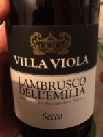 Cavicchioli Villa Viola Lambrusco dell'Emilia Secco