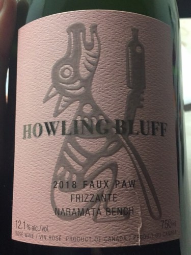 Howling Bluff Faux Paw Frizzante | Vivino Australia