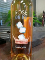 Vinovalie Rose on Ice