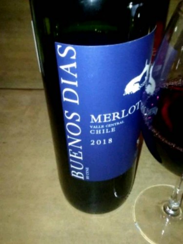 Buenos Dias Merlot & St. Michael Rieslin Buenos Días Merlot