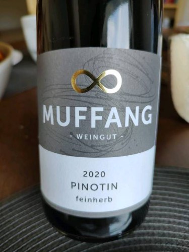 Weingut Muffang Pinotin Feinherb | Vivino English