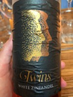 LangeTwins Twins White Zinfandel