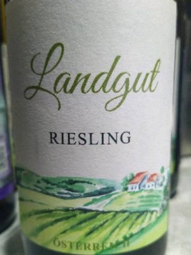 Heninger Landgut Riesling | Vivino US
