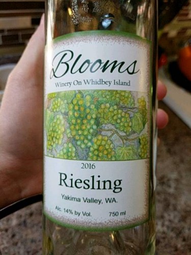 Blooms Riesling | Vivino US