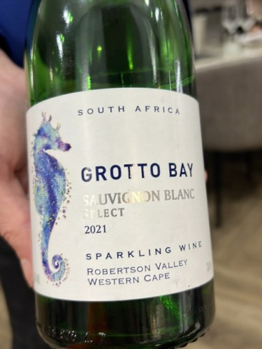 Grotto Bay Sauvignon Blanc Select | Vivino US