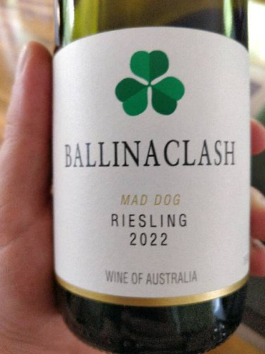 BallinaClash Mad Dog Riesling | Vivino English