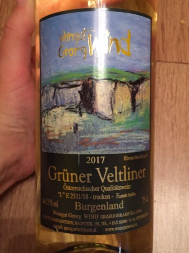 Weingut Georg Wind Grüner Veltliner | Vivino US