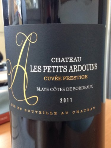 CHATEAU LES PETITS ARDOUINS COTES DE BORDEAUX  75 CL