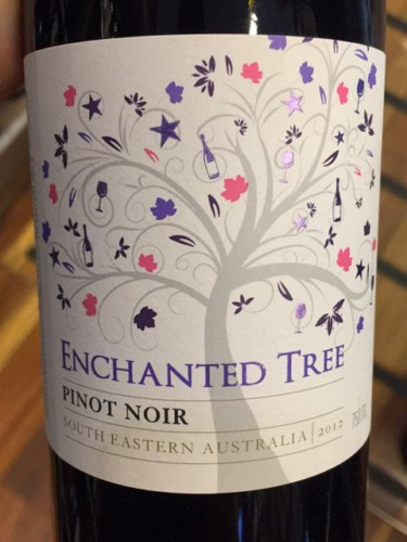 2019 Enchanted Tree Pinot Noir | Vivino English