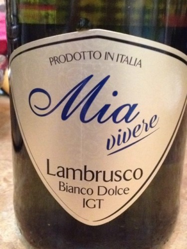 Quattro Valli Mia Vivere Lambrusco Bianco Dolce | Vivino US