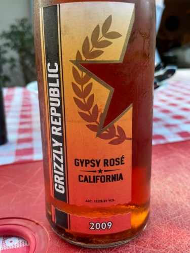Grizzly Republic Gypsy Rosé | Vivino United Kingdom