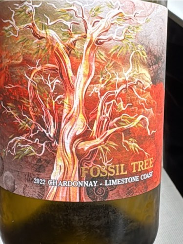 Fossil Tree Chardonnay | Vivino English