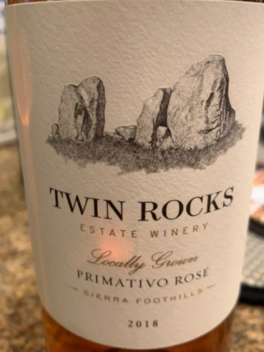 Twin Rocks Estate Winery Primativo Rosé | Vivino US