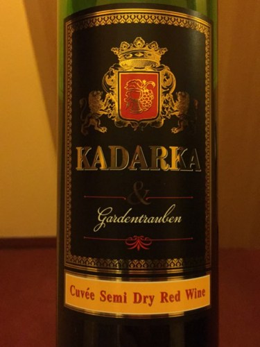 Gardentrauben Couve Semi Dry Red Kadarka | Vivino