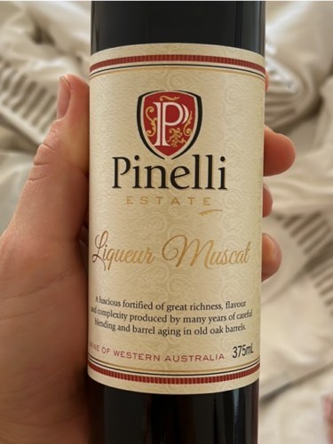 Pinelli Liqueur Muscat | Vivino English